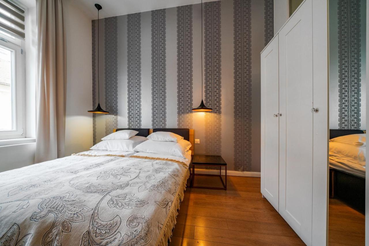 Baross Boutique Apartman Gyor Exterior photo
