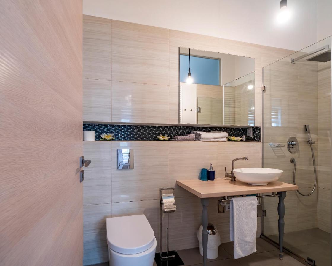 Baross Boutique Apartman Gyor Exterior photo